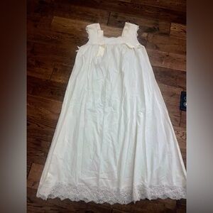 Vintage Cotton Wild Mint Ribboned Nightgown size M. Hand sewn perfect condition